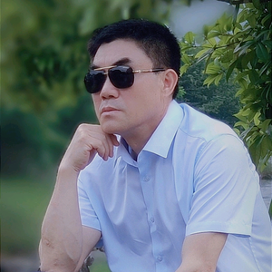DM阳光摄影头像