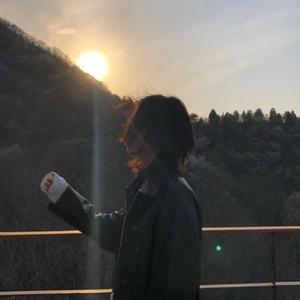 万鹏头像