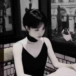 我是三三ss头像