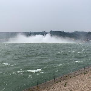 中原好山水头像