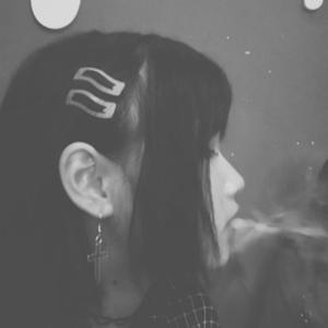 卑微小灵头像