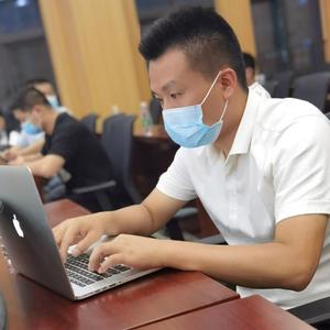 仰天长啸头像