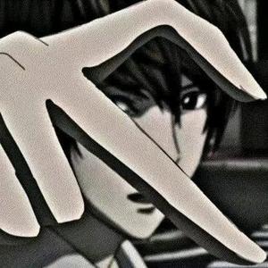 堃堃模玩头像