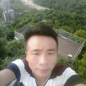 yi7351583头像