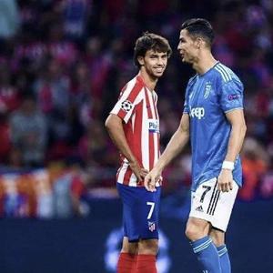 CR7白总头像