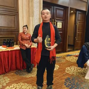 江西小危头像