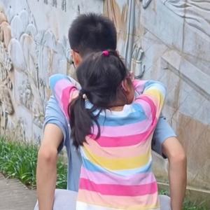 虎哥在唱歌 头像