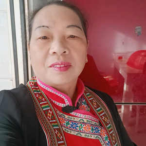 苦茶姐，头像