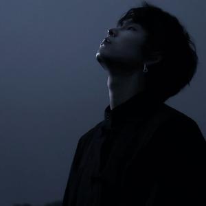 𝑱-谦头像