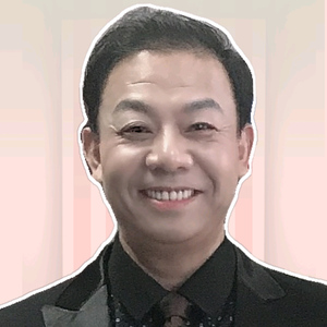 龙源湖公益演唱会二四六晚8点在罗马柱西侧头像