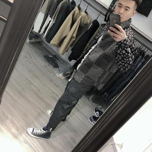 嗯哼哈喽喽头像