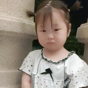 小hui辉头像