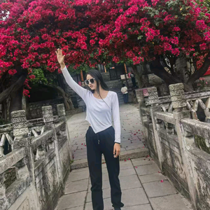 小艳艳头像