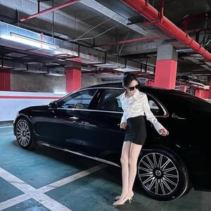 奔驰E姐头像
