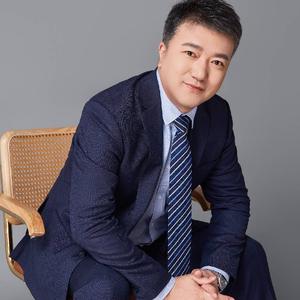 月下静谧的赏月人头像