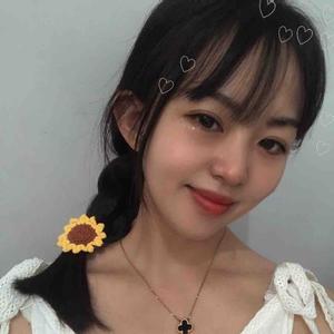 小哲的老婆头像