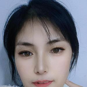 不言放弃的锐涵妈头像