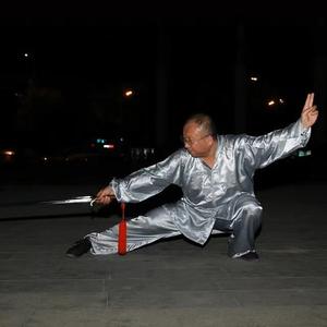 人生何足道头像