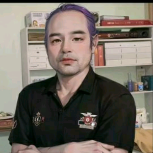 军峰头像