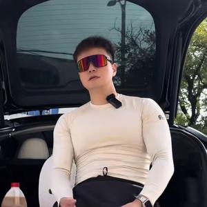 爱开电车宏Sir头像