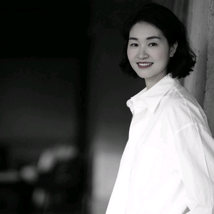 走过青春的布衣头像