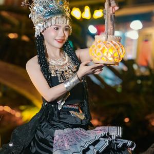 银银旅拍“贾燕”头像