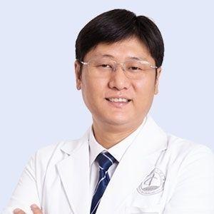 北京种植牙医生刘松涛头像