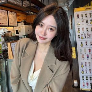 沪漂女孩艺轩晚8点直播