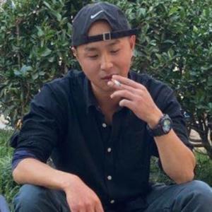 爱钓鱼的托尼张头像