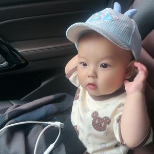 邹异学头像