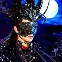 妳美目如当年Vae头像