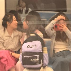 卡拉OK的瑞妈头像