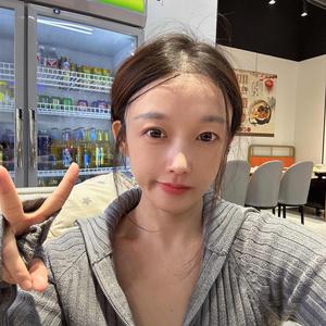 薯条麻麻吖头像