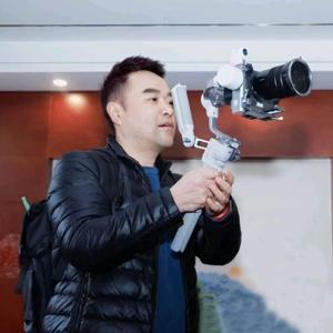 摄像师曾牛头像