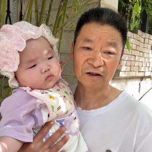 一航一家人头像