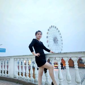 川妹子小张头像