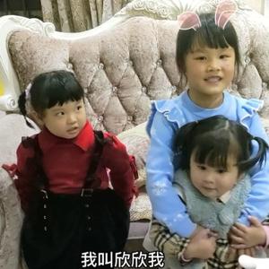 五娃战队的后勤部长 头像