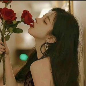 挖宝姑娘头像