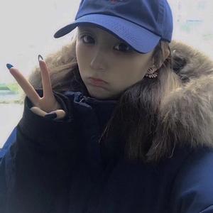 磕豆少女头像