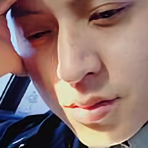 晓飞夜读头像