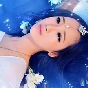 花开半夏晚晴天头像