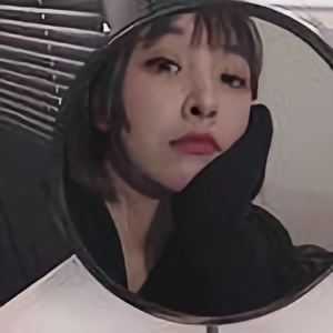 爱拉稀的小鱼头像