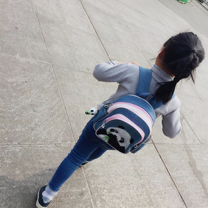 乡镇青年小易头像