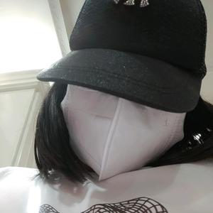 多才多艺一丝不苟优雅小可爱头像