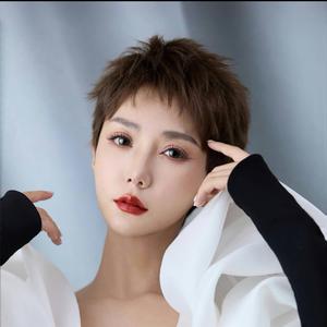 助理梅子头像