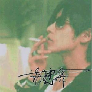谢黄小龍包头像