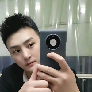 小酒窝闫肉肉头像