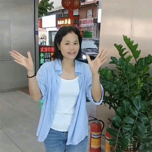 新兴6姑娘（新鸿发手机城）头像