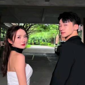 巴加一很迷人头像