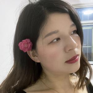 爱跳舞的京东家电小姐姐头像